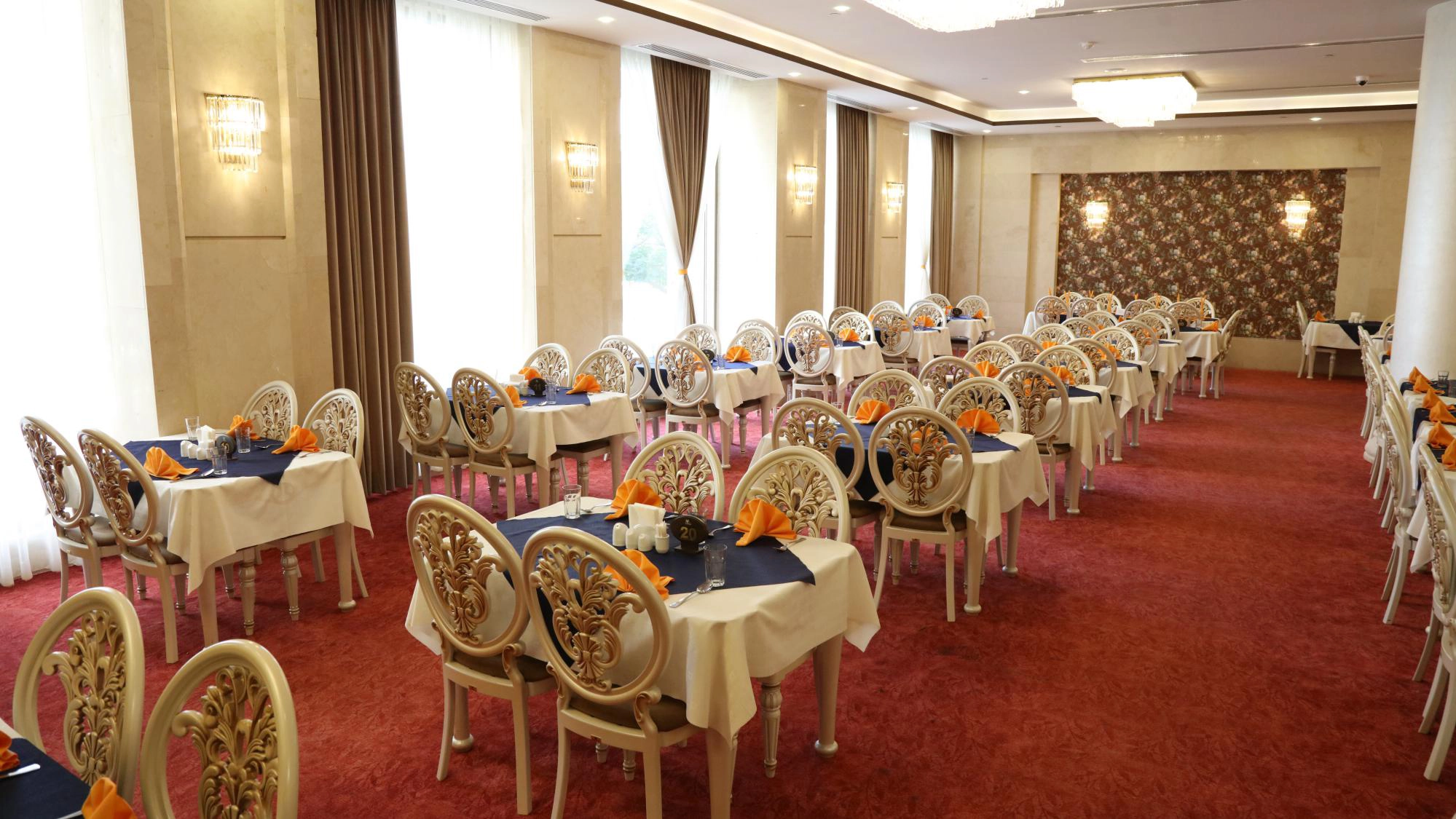 رستوران و امکانات هتل پانوراما کیش